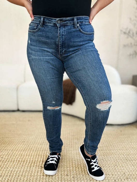 19f6a8dc-adcc-4783-acb0-d353065f94f3-Max
